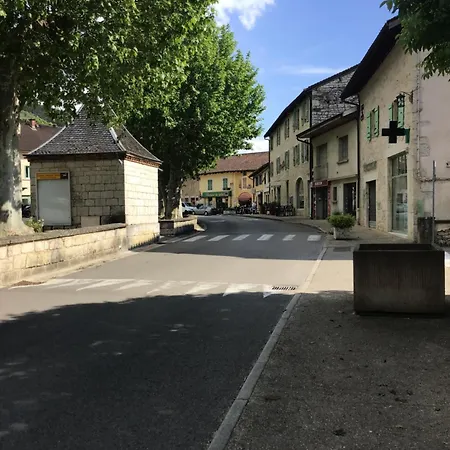 D Lucye Treffort (Ain)