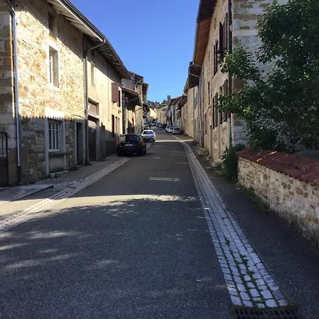 D Lucye Treffort (Ain)